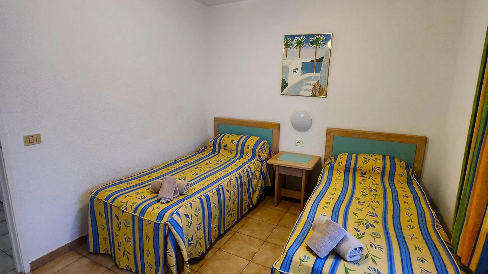 Castle Harbour 1 Bedroom Pool View C112 Los Cristianos  Apartment Los Cristianos (Tenerife)