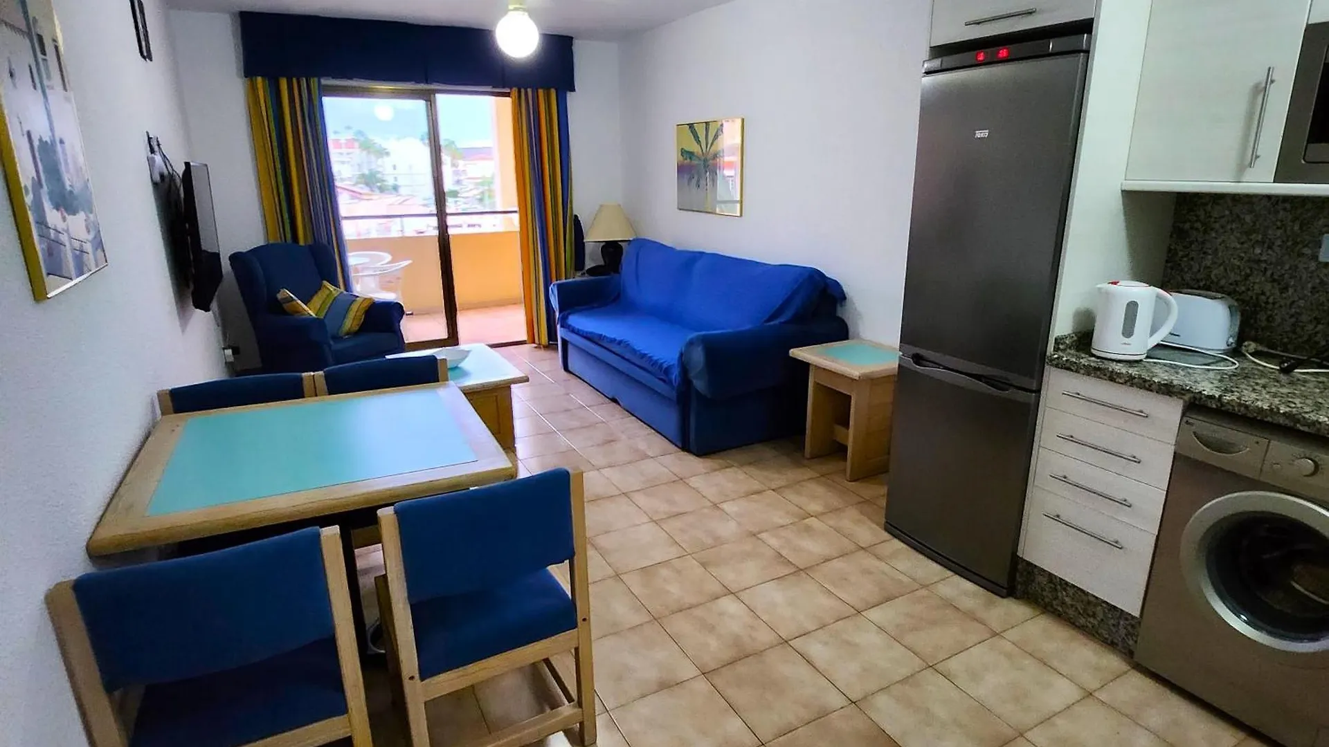 Castle Harbour 1 Bedroom Pool View C112 Los Cristianos  Apartment Los Cristianos (Tenerife)