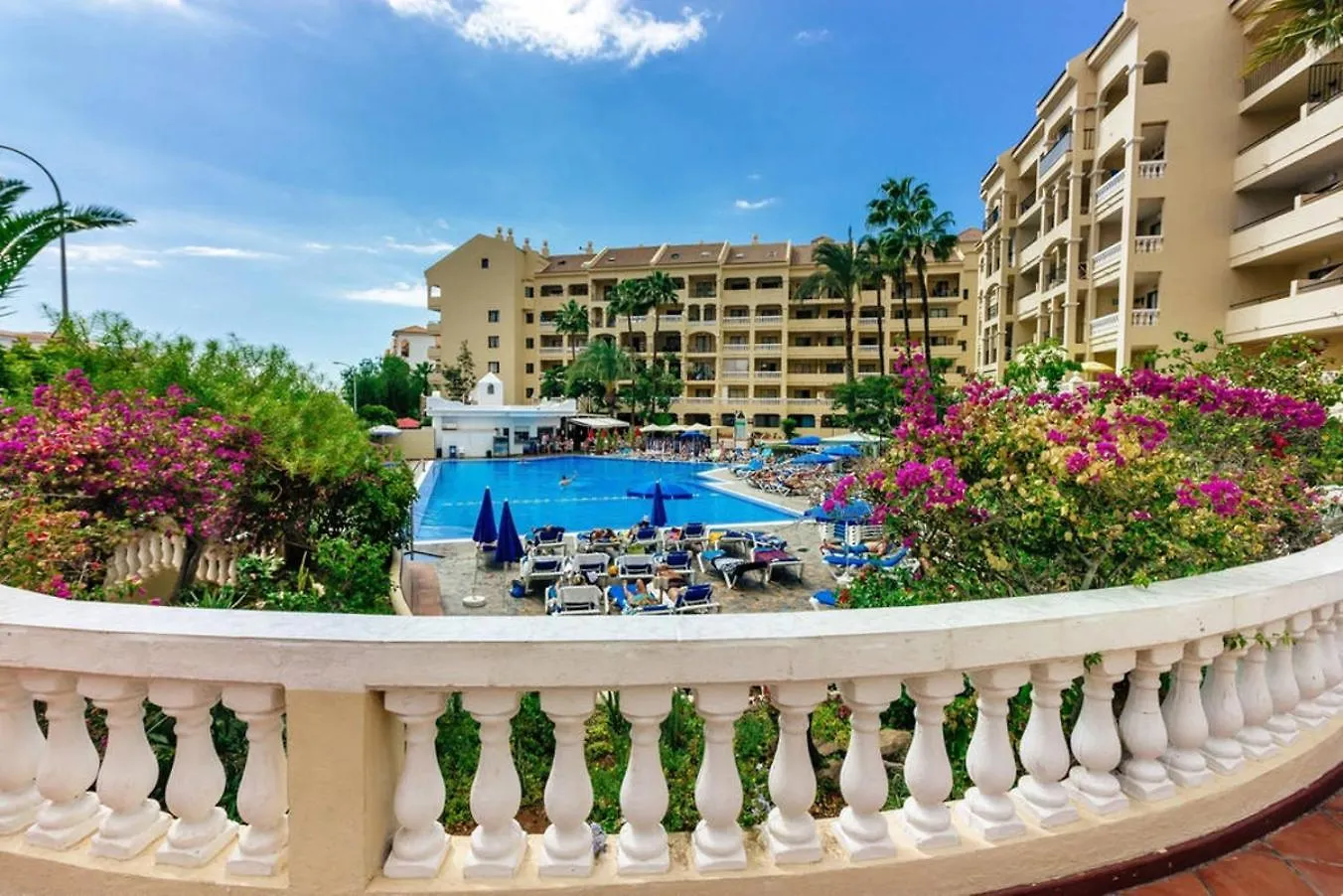Castle Harbour 1 Bedroom Pool View C112 Los Cristianos